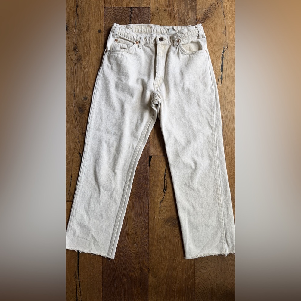 Vintage c. 1991 Levi’s 517 Made in USA Off-White Ecru Bootcut Jeans W32 L30